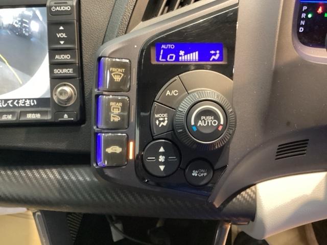 α　純正ＨＤＤナビ　リアカメラ　ＥＴＣ　スマキ－　運転席助手席エアバッグ　イモビライザー　記録簿　運転席エアバック　キーレスエントリー　衝突安全ボディ　ＡＣ　ＡＵＴＯライト　パワーウインドウ　ＡＢＳ（画像17）