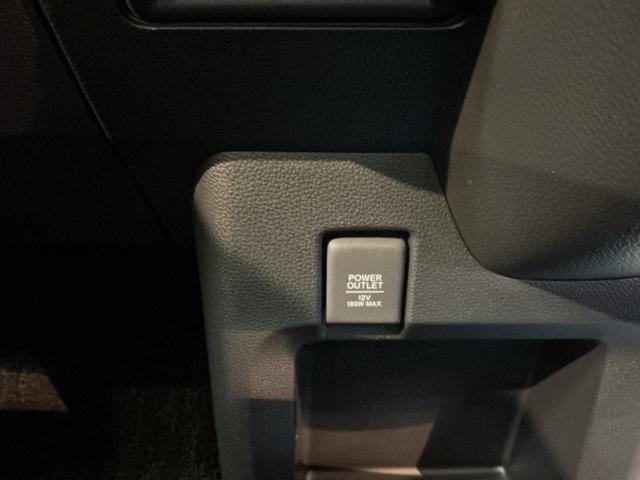 Ｌ　試乗車　メモリーナビ　ＥＴＣ　ドラレコ　リアカメラ　ＢＴ接続　サイドエアバック　フルセグテレビ　ＡＣＣ　横滑り防止　リヤカメラ　車線逸脱警報　シートヒータ　禁煙車　コーナーセンサー　ＵＳＢ　ＤＶＤ（画像26）