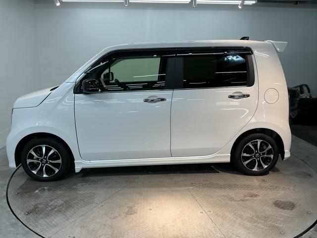 Ｌ　試乗車　メモリーナビ　ＥＴＣ　ドラレコ　リアカメラ　ＢＴ接続　サイドエアバック　フルセグテレビ　ＡＣＣ　横滑り防止　リヤカメラ　車線逸脱警報　シートヒータ　コーナーセンサー　ＵＳＢ　ＬＥＤヘッドライト（画像5）