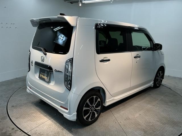 Ｌ　試乗車　メモリーナビ　ＥＴＣ　ドラレコ　リアカメラ　ＢＴ接続　サイドエアバック　フルセグテレビ　ＡＣＣ　横滑り防止　リヤカメラ　車線逸脱警報　シートヒータ　コーナーセンサー　ＵＳＢ　ＬＥＤヘッドライト（画像6）