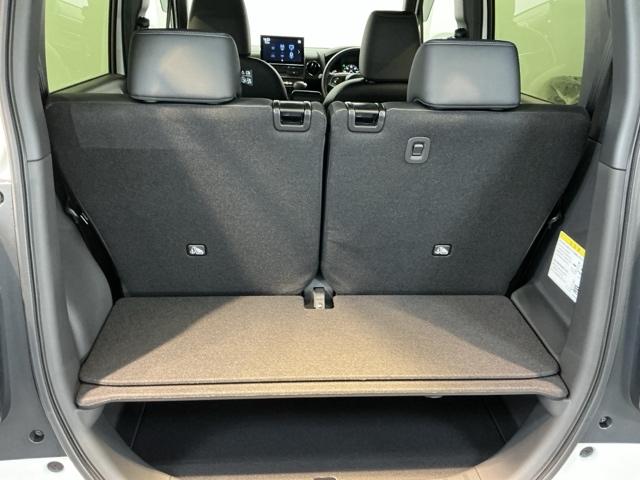 Ｌ　試乗車　メモリーナビ　ＥＴＣ　ドラレコ　リアカメラ　ＢＴ接続　サイドエアバック　フルセグテレビ　ＡＣＣ　横滑り防止　リヤカメラ　車線逸脱警報　シートヒータ　コーナーセンサー　ＵＳＢ　ＬＥＤヘッドライト（画像8）
