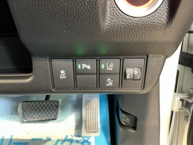Ｌ　試乗車　メモリーナビ　ＥＴＣ　ドラレコ　シートヒーター　ＢＴ接続　サイドエアバック　フルセグテレビ　ＡＣＣ　横滑り防止　リヤカメラ　車線逸脱警報　コーナーセンサー　ＵＳＢ　ＬＥＤヘッドライト　ＤＶＤ（画像22）