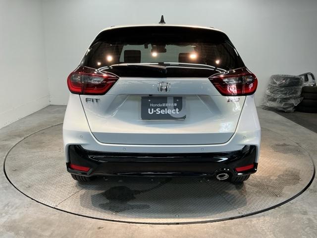 ＲＳ　試乗車　ＥＴＣ　リアカメラ　ドラレコ　衝突安全ボディ　カーテンエアバック　前後ソナー　ＬＥＤヘッドランプ　オートライト　電格ミラー　ＡＢＳ　バックモニター　横滑防止装置　レーダークルーズ　エアコン（画像7）