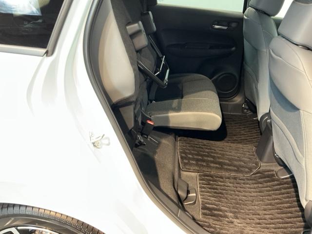 ＲＳ　試乗車　ＥＴＣ　リアカメラ　ドラレコ　衝突安全ボディ　カーテンエアバック　前後ソナー　ＬＥＤヘッドランプ　オートライト　電格ミラー　ＡＢＳ　バックモニター　横滑防止装置　レーダークルーズ　エアコン（画像13）