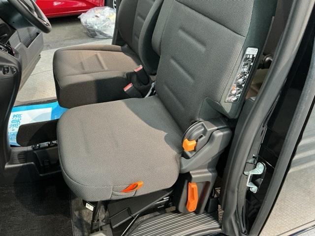 ファン　試乗車　リアカメラ　ＥＴＣ　純正ナビ　衝突被害軽減装置　ＬＫＡＳ　アダプティブクルーズＣ　電動格納式ミラー　Ｗエアバッグ　両側スライド　ＡＢＳ付き　記録簿　キーレス　パワーステ　Ｂｌｕｅｔｏｏｔｈ（画像15）