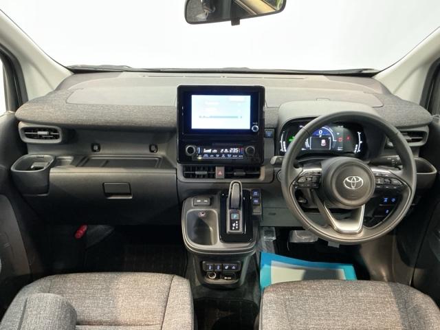 ハイブリッドＺ　メモリーナビ　リアかメア　ＥＴＣ　踏み間違え防止　両側自動ドア　Ｂｌｕｅｔｏｏｔｈ対応　車線逸脱防止　パワステ　アダプティブクルーズ　衝突安全ボディ　Ｂカメラ　Ａライト　地デジＴＶ　電動格納ミラー（画像2）