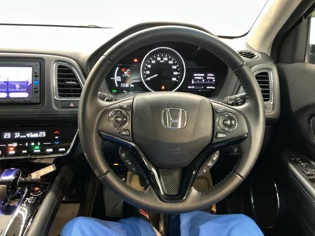 ハイブリッドＸ・ホンダセンシング　メモリーナビ　リアカメラ　ＥＴＣ　Ｒカメ　ワンセグ　ブレーキサポート　車線維持支援システム　ナビ＆ＴＶ　電格ミラー　追従クルコン　ＵＳＢポート　スマキー　サイドエアバッグ　ＶＳＡ　フルオートエアコン（画像3）
