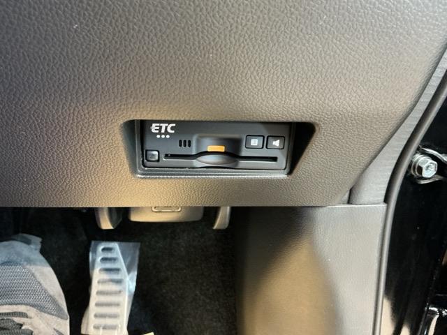 ベースグレード　メモリーナビ　リアカメラ　ＥＴＣ　軽減ブレーキ　ソナー　イモビ　ターボエンジン　横滑防止　ＢＬＵＥＴＯＯＴＨ　エアＢ　エアコン　サイドＳＲＳ　スマキー　パワーウィンドウ　ナビ・ＴＶ　キーフリーシステム（画像26）