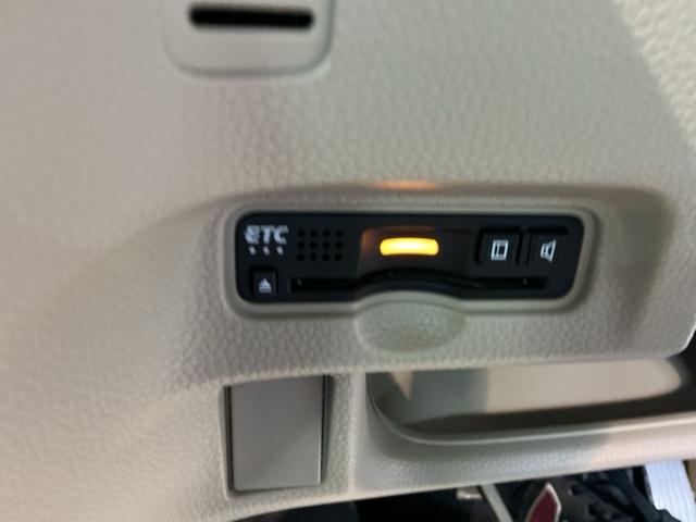 Ｇホンダセンシング　リアカメラ　純正ナビ　オートライト　ＥＴＣ　前後誤発進抑制機能　ベンチシ－ト　スマートキ　車線逸脱センサー　記録簿あり　ＡＵＴＯライト　衝突安全ボディ　横滑防止　ＬＥＤライト　フルオートエアコン（画像23）