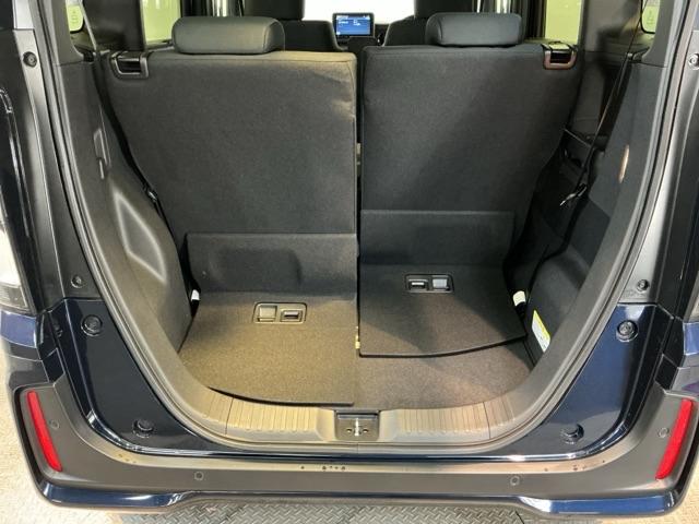 ベースグレード　ドラレコ　両側電動スライドドア　リアカメラ　ＥＴＣ　前後ソナー　衝突軽減ブレーキ　地デジ　Ｂｌｕｅｔｏｏｔｈ　レーダークルーズＣ　レーンキープ　ナビＴＶ　ＬＥＤライト　Ｂモニター　横滑防止装置　Ｓキー（画像9）