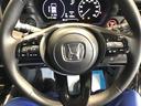 手になじむステアリングです。ステアリングの右側にはクルーズコントロール、左側がオーディオリモコンスイッチです。手元で操作できるので便利です。