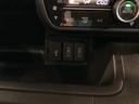 スマートフォンなどの充電に便利なＵＳＢジャック。運転席からも助手席からも使いやすいです。
