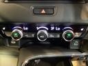 ダブルエアコンは、運転席と助手席でそれぞれ異なる温度を設定できます。