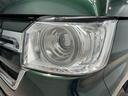 【ＬＥＤヘッドライト】点灯した瞬間のクリーンな白さが、今の車らしい清潔感を感じさせてくれます。明るさだけでなく、寿命や省エネ性能も優秀。長く乗る一台だからこそ、こだわわりたい方に最適です。