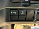 パーキングセンサー、横滑り抑制機能搭載。駐車時の障害物検知や滑りやすい路面での車両安定性を高め、安全運転をサポートします。