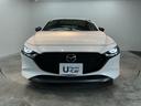 MAZDA3ファストバック 20SLパッケージ 全周囲カメラ ETC オートライト 360°カメラ Bluetooth接続 レーンキープアシスト LEDヘッドランプ DVD再生 スマートキー USB フルセグTV 横滑り防止 シートヒーター WAB 中古車画像_4