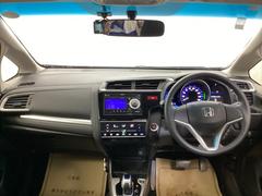 開放感のある運転席まわり！　運転席からの視界は良好です！！ 2