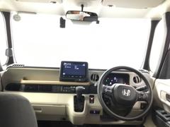 機能的なコックピット。快適な運転を楽しめますよ。 2