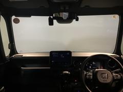 �ե���ȥ��饹���礭�����磻�ɤʻ볦�Ǳ�ž�⤷�䤹���ʤ�褦�����ꤵ��Ƥ��ޤ��� 2