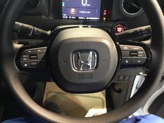 ��ˤʤ��ॹ�ƥ���󥰤Ǥ������ƥ���󥰤α�¦�ˤϥ��롼������ȥ����롢��¦�������ǥ�����⥳�󥹥��å��Ǥ����긵�����Ǥ���Τ������Ǥ��� 3