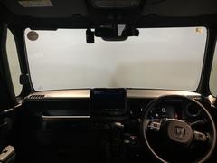 �ե���ȥ��饹���礭�����磻�ɤʻ볦�Ǳ�ž�⤷�䤹���ʤ�褦�����ꤵ��Ƥ��ޤ��� 2