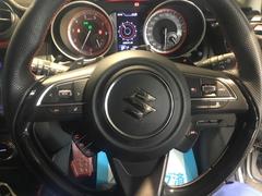 ��ˤʤ��ॹ�ƥ���󥰤Ǥ������ƥ���󥰤α�¦�ˤϥ��롼������ȥ����롢��¦�������ǥ�����⥳�󥹥��å��Ǥ����긵�����Ǥ���Τ������Ǥ��� 3