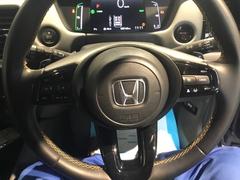 ��ˤʤ��ॹ�ƥ���󥰤Ǥ������ƥ���󥰤α�¦�ˤϥ��롼������ȥ����롢��¦�������ǥ�����⥳�󥹥��å��Ǥ����긵�����Ǥ���Τ������Ǥ��� 3