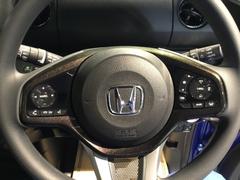 ��ˤʤ��ॹ�ƥ���󥰤Ǥ������ƥ���󥰤α�¦�ˤϥ��롼������ȥ����롢��¦�������ǥ�����⥳�󥹥��å��Ǥ����긵�����Ǥ���Τ������Ǥ��� 3