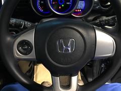 �ϥ�ɥ�˥����ǥ������ܥ��󤬤������ޤ���������ܤ����ϥ�ɥ뤫��Υ�����Ȥʤ������ͥ��ƥ����ǥ������ڤ��ؤ���ܥ�塼��Ĵ�����Ǥ��ޤ��Τǰ�����ž�ˤ���Ω���ޤ��� 3