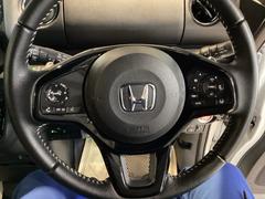 ��ˤʤ��ॹ�ƥ���󥰤Ǥ������ƥ���󥰤α�¦�ˤϥ��롼������ȥ����롢��¦�������ǥ�����⥳�󥹥��å��Ǥ����긵�����Ǥ���Τ������Ǥ��� 3