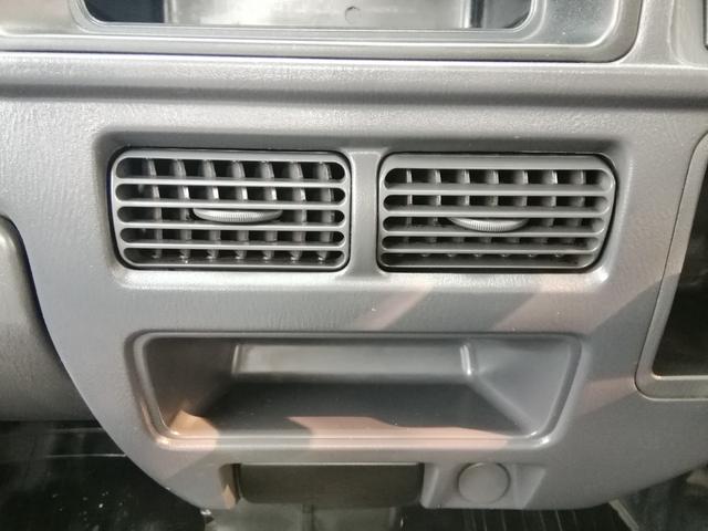 サンバートラック 　４ＷＤ　５速ミッション　パワステ　エアコン　三方開　　走行１２２２００ｋｍ　タイミングベルト交換済み　車検２年付き　内外装クリーニング済み（31枚目）