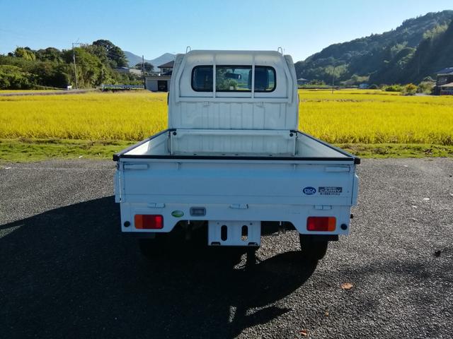 キャリイトラック ＫＣエアコン・パワステ　４ＷＤ　５速ミッション　パワステ　エアコン　三方開　　走行１４１６８０ｋｍ　タイミングチェーン　内外装クリーニング済み（6枚目）