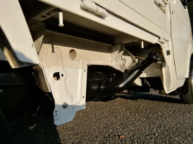 キャリイトラック ＫＣエアコン・パワステ　４ＷＤ　５速ミッション　パワステ　エアコン　三方開　　走行１２２３７０ｋｍ　タイミングチェーン　内外装クリーニング済み（13枚目）