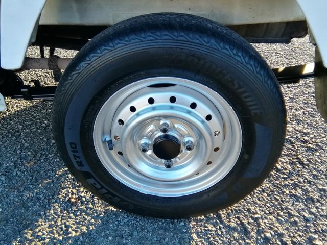 キャリイトラック ＫＣエアコン・パワステ　４ＷＤ　５速ミッション　パワステ　エアコン　三方開　　走行１２２３７０ｋｍ　タイミングチェーン　内外装クリーニング済み（22枚目）