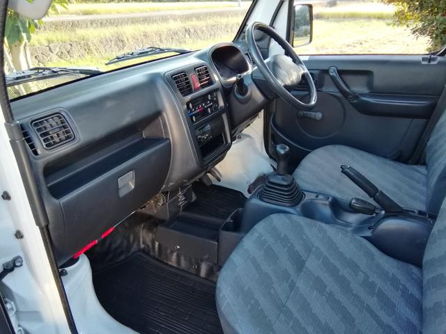 キャリイトラック ＫＣエアコン・パワステ　４ＷＤ　５速ミッション　パワステ　エアコン　三方開　　走行１２２３７０ｋｍ　タイミングチェーン　内外装クリーニング済み（35枚目）