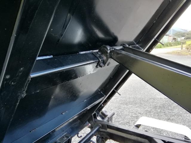 ハイゼットトラック 多目的ダンプ 4WD PTOダンプ パワステ エアコン 三方開 128270km タイミングベルト交換済み 内外装クリーニング済み(31枚目)