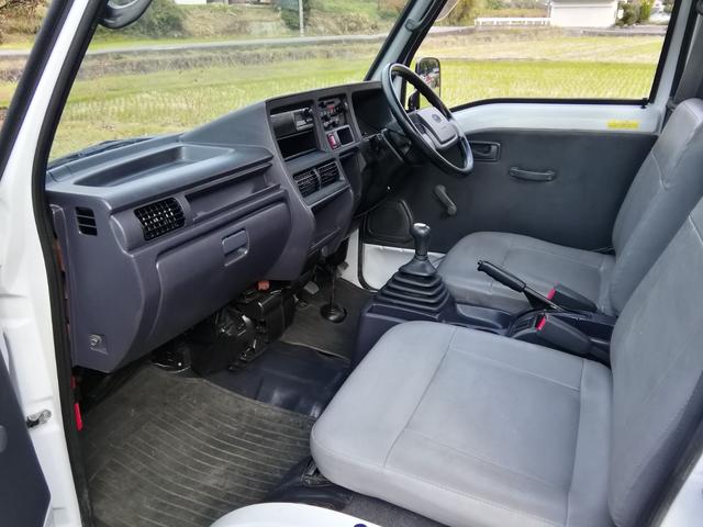 サンバートラック ＴＢ　４ＷＤ　５速ミッション　パワステ　エアコン　三方開　　走行７８３００ｋｍｋｍ　内外装クリーニング済み　車検８年５月（37枚目）