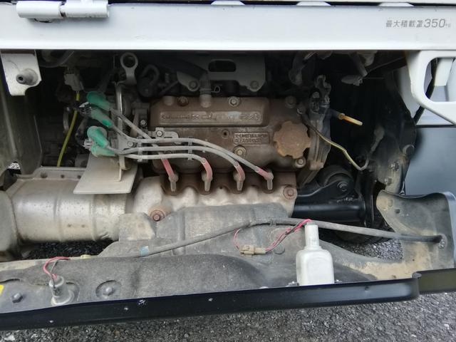 サンバートラック ＴＢ　４ＷＤ　５速ミッション　パワステ　エアコン　三方開　　走行７８３００ｋｍｋｍ　内外装クリーニング済み　車検８年５月（45枚目）