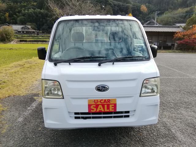 サンバートラック 　４ＷＤ　５速ミッション　パワステ　エアコン　三方開　　走行１１９３００ｋｍ　タイミグベルト交換済み　内外装クリーニング済み　車検２年付き（2枚目）