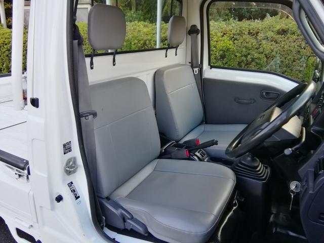 サンバートラック 　４ＷＤ　５速ミッション　パワステ　エアコン　三方開　　走行１１９３００ｋｍ　タイミグベルト交換済み　内外装クリーニング済み　車検２年付き（23枚目）