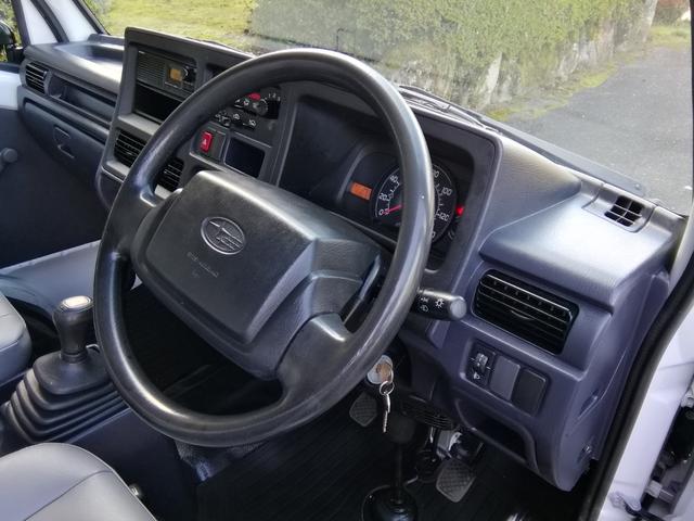 サンバートラック 　４ＷＤ　５速ミッション　パワステ　エアコン　三方開　　走行１１９３００ｋｍ　タイミグベルト交換済み　内外装クリーニング済み　車検２年付き（25枚目）