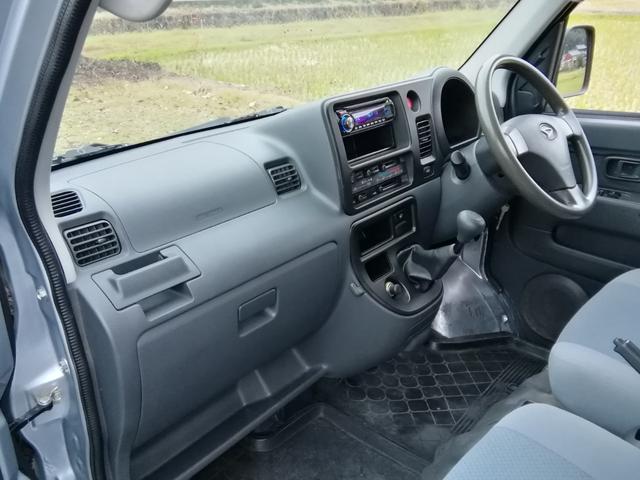 ハイゼットカーゴ 　４ＷＤ　ハイルーフ　５速ミッション　パワステ　エアコン　両側スライドドア　Ｗエアバック　前後パワーウィンドウ　キーレス　走行５５７６０ｋｍ　タイミングチェーン（33枚目）