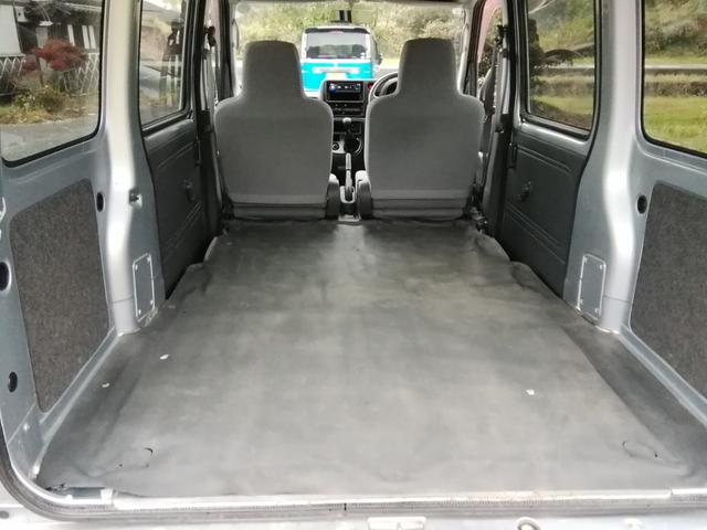 ハイゼットカーゴ 　４ＷＤ　ハイルーフ　５速ミッション　パワステ　エアコン　両側スライドドア　Ｗエアバック　前後パワーウィンドウ　キーレス　走行５５７６０ｋｍ　タイミングチェーン（44枚目）