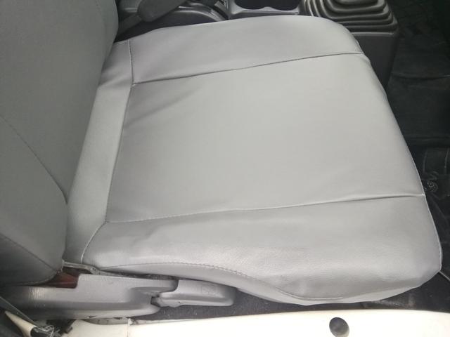 サンバートラック TB 5速ミッション パワステ エアコン 三方開 走行118000km タイミグベルト交換済み 内外装クリーニング済み 車検2年付き(29枚目)