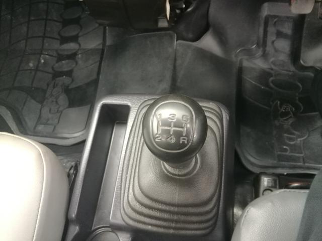サンバートラック TB 5速ミッション パワステ エアコン 三方開 走行118000km タイミグベルト交換済み 内外装クリーニング済み 車検2年付き(35枚目)
