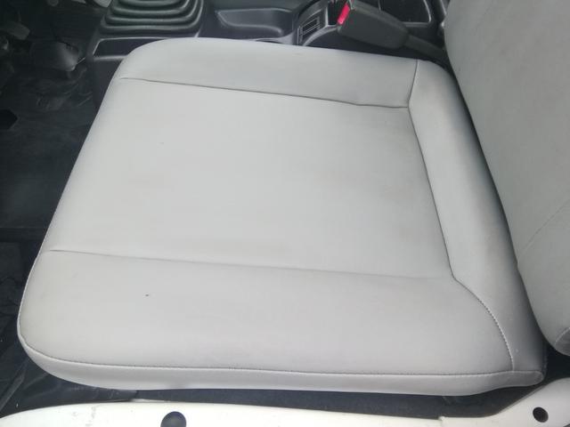 サンバートラック TB 5速ミッション パワステ エアコン 三方開 走行118000km タイミグベルト交換済み 内外装クリーニング済み 車検2年付き(42枚目)