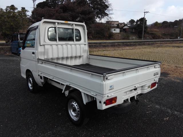 ハイゼットトラック エアコン・パワステ スペシャル 4WD 5速ミッション パワステ エアコン 三方開 走行67900km タイミングチェーン 内外装クリーニング済み 車検2年渡し(8枚目)