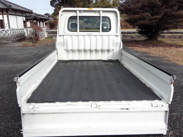 ハイゼットトラック エアコン・パワステ スペシャル 4WD 5速ミッション パワステ エアコン 三方開 走行67900km タイミングチェーン 内外装クリーニング済み 車検2年渡し(10枚目)