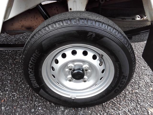 ハイゼットトラック エアコン・パワステ スペシャル 4WD 5速ミッション パワステ エアコン 三方開 走行67900km タイミングチェーン 内外装クリーニング済み 車検2年渡し(20枚目)