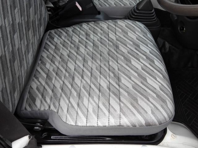 ハイゼットトラック エアコン・パワステ スペシャル 4WD 5速ミッション パワステ エアコン 三方開 走行67900km タイミングチェーン 内外装クリーニング済み 車検2年渡し(26枚目)